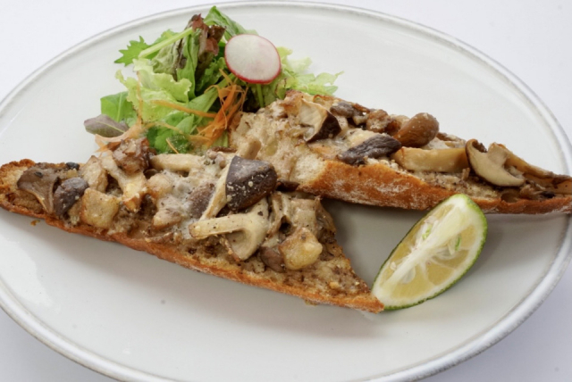 カフェ ラ リューシュ