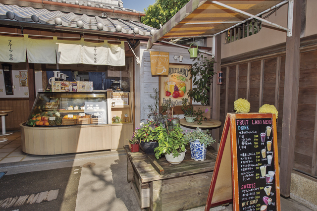 旬にこだわった果物のフレッシュジュース「フルーツラボ」