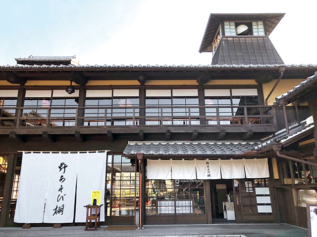 季節の地元食材で『伊勢のごちそう』「野あそび棚」