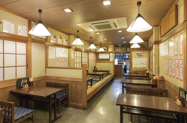 自慢の甘辛タレが麺との絡み抜群「岡田屋」