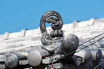 河崎のレトロな街並みをチェック❷「隅蓋」がかわいい