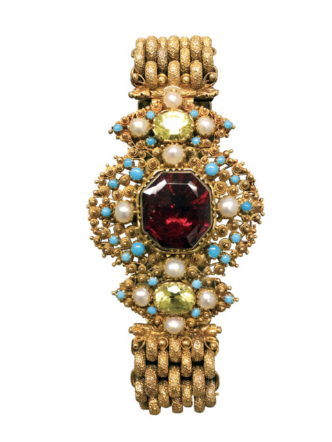 パールミュージアムコレクションを見学する