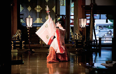 感謝や願いを込めた猿田彦神社独自の舞「みちびきの舞」