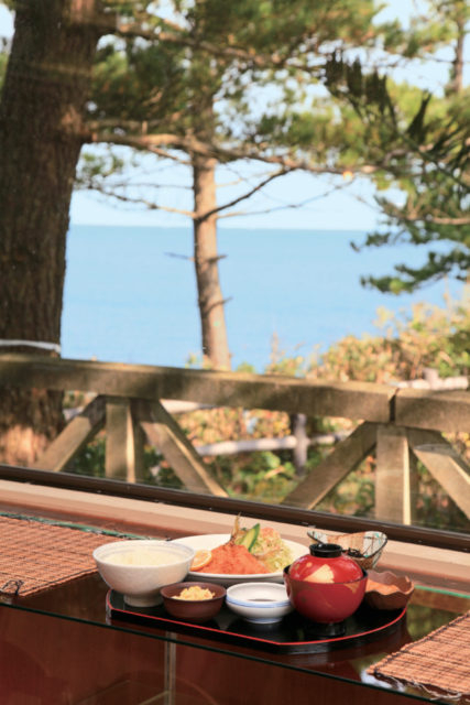 【志摩×海辺のレストラン&カフェ】英虞湾は目の前地元食材を使ったランチを「dining cafe Faro」