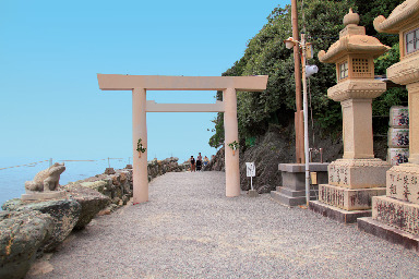 良縁と夫婦円満を願って「二見興玉神社」