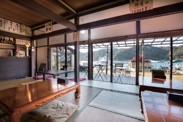 <鳥羽でカキを食べる!>かき小屋 さとや