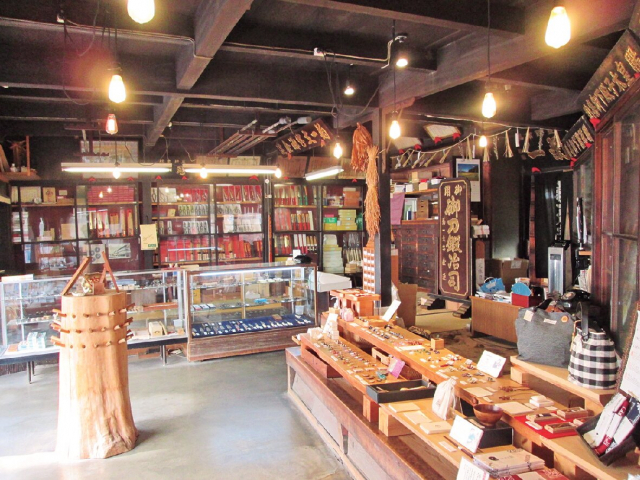 神宮外宮ならではの みやげも手に入る「伊勢 菊一」