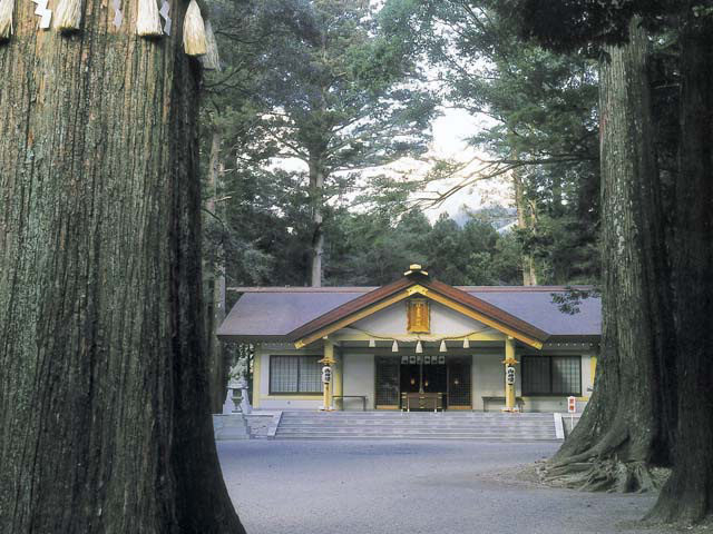 頭之宮四方神社