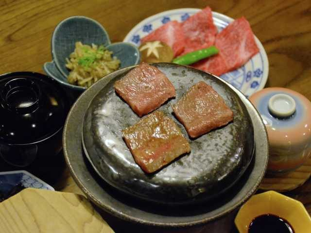 歴史ある老舗でお得な定食「日本料理 快楽亭」