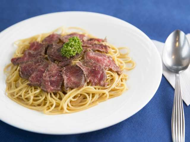 洋食で味わう!「西洋肉料理 岡」