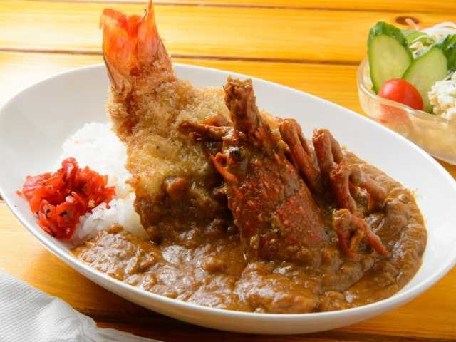 【鳥羽の観光・買物・ランチスポット】伊勢えびを煮込んだカレー「漁師めし みなと食堂」