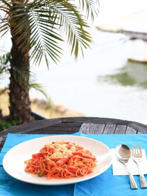 【志摩×海辺のレストラン&カフェ】水辺のデッキで心静かにグラスを傾ける「CAFE JACK」