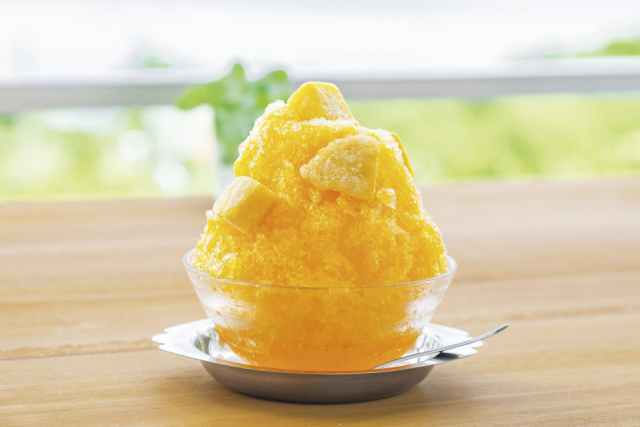 海風を感じながらゆったりとした時間を過ごす「Cafe Laguna」