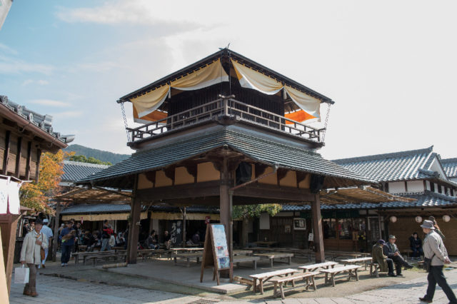 【伊勢神宮の外宮参道&内宮参道】内宮参道:おかげ横丁 ②レトロな町並みが楽しめる