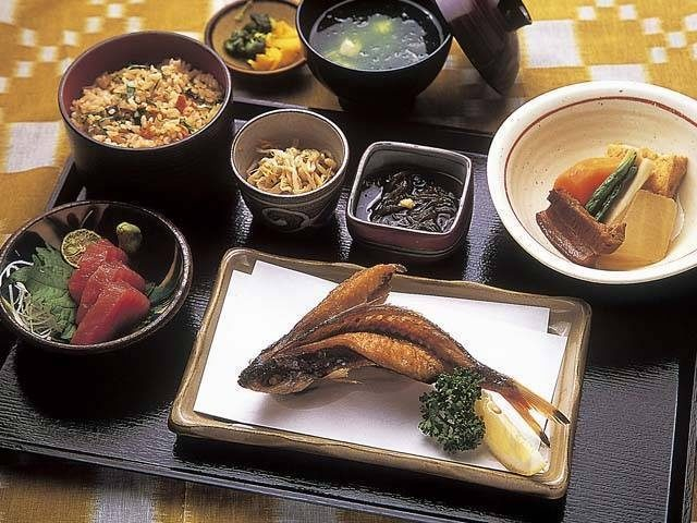 郷土料理 磯【石垣タウン】