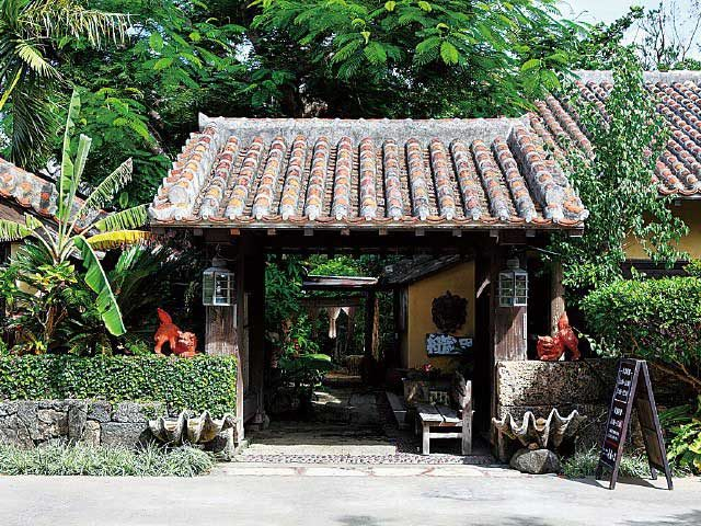 【石垣島で晩ごはんを食べるならココ】郷土料理 舟蔵の里