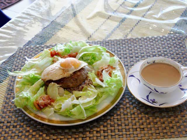 オーシャンビューのテラス席で時間を忘れてまったりと「HANA cafe」