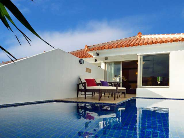 【宮古島×ホテル】プールテラス イムギャースイート