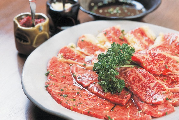 【石垣牛グルメおすすめのお店】石垣牛 炭火焼肉やまもと