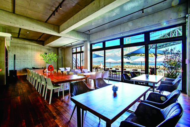 明石海峡大橋を間近に望める「BUCHI」