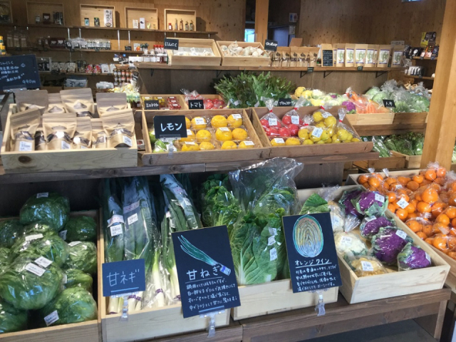 地元の人も駆けつける“島の旬”が勢ぞろい!「福良マルシェ」