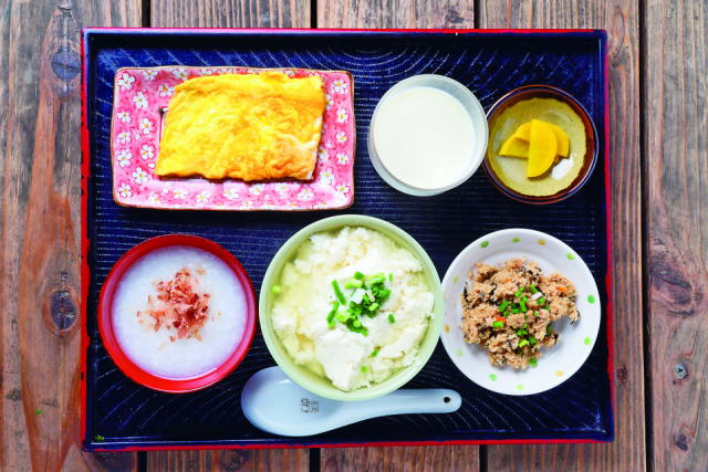 ゆし豆腐の優しい味が染みわたる「とうふの比嘉」