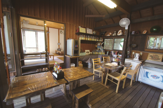 【竹富島グルメ】カフェテードゥンしだめー館