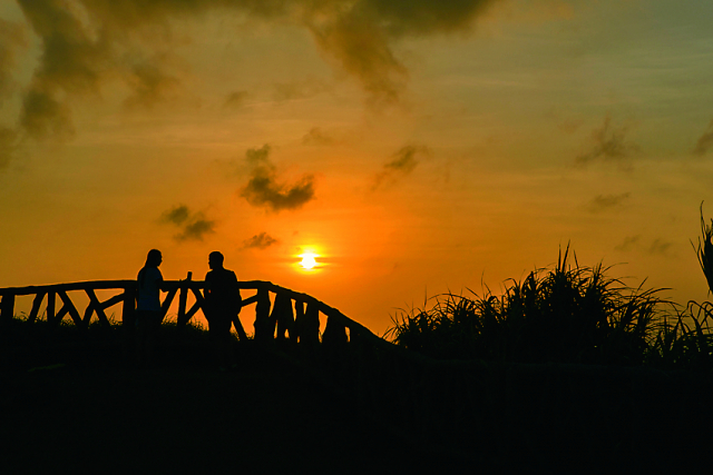 【与那国島観光モデルプラン】⑥ 16:30 西崎