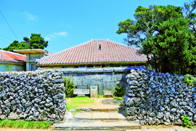 14:40〈小浜島〉小浜港到着