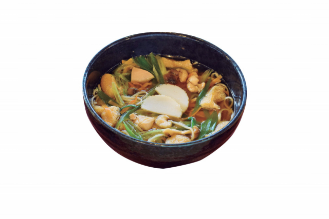 伊勢の具材を使ったあったかそうめん「浪曲茶屋」