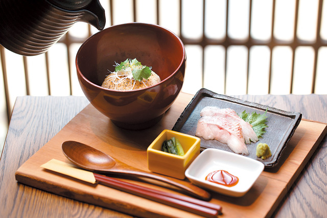 【東山・ひがし茶屋街のランチスポット】うしおや ひがし茶屋街店