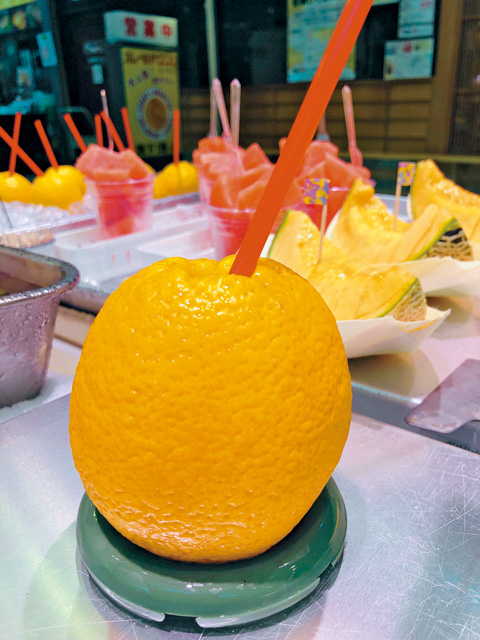 フレッシュな生ジュース「フルーツ坂野」