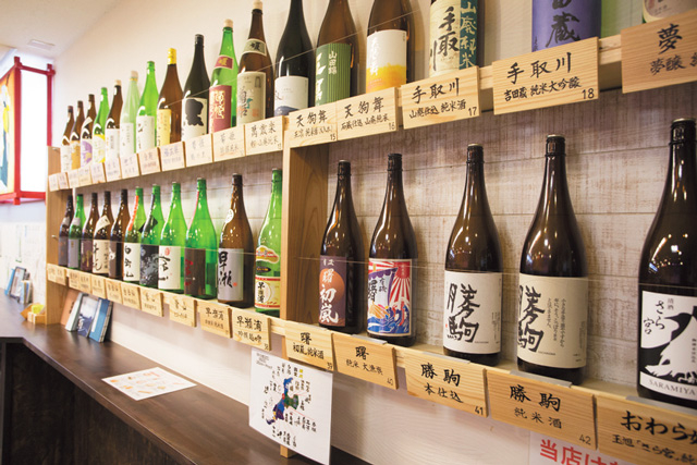 にぎわいのなかで飲んで食べるのが魅力!「近江町市場飲食街 いっぷく横丁」