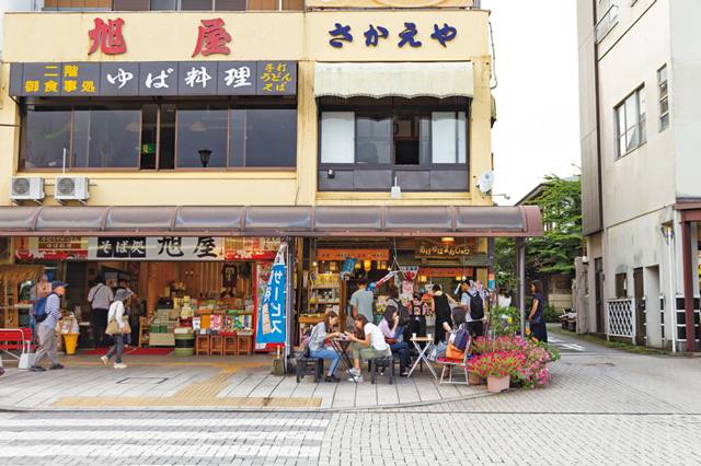 自家製豆乳シロップとゴロゴロのイチゴ!「日光さかえや」