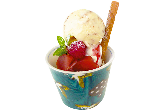 もったいないパフェ…1000円