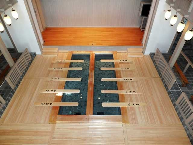 【草津温泉&軽井沢】観光モデルコース 16:00 草津名物の湯もみと踊りショーは必見!「熱乃湯」