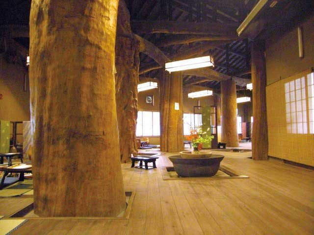 囲炉裏の御宿 花敷の湯