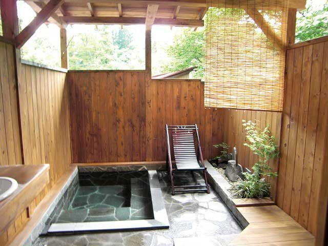 囲炉裏の御宿 花敷の湯