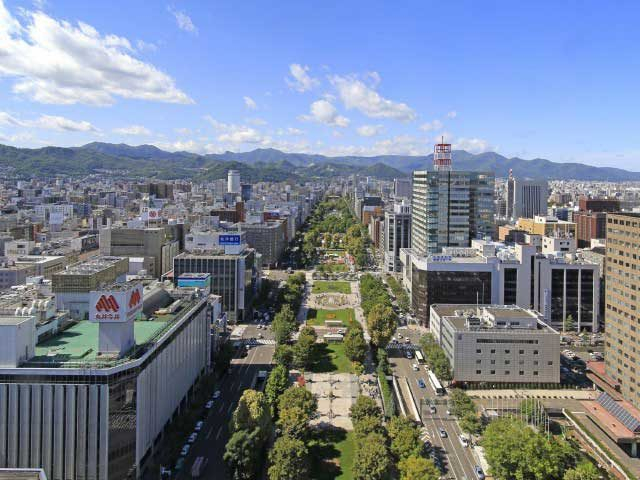 さっぽろテレビ塔の展望台からの眺めを楽しむ!