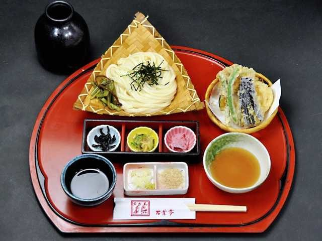 【伊香保温泉&富岡製糸場1泊2日モデルコース】1日目 11:30 水沢うどん街道ランチ