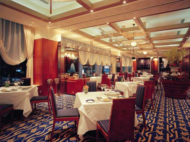 フレンチレストランミクニ サッポロ