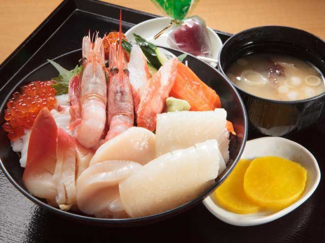 海鮮炉端うろこ亭