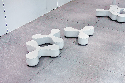 【金沢21世紀美術館】作品だけじゃない! 隠されたアートを探せ