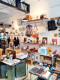 【金沢・竪町&新竪町×ショッピング】世界中から厳選した雑貨を扱う「benlly's&job」