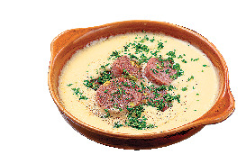 パリ気分になれるフランス風食堂「ブラッスリーカフェONZE」