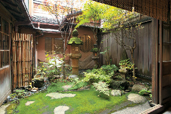 【ひがし茶屋街×お茶屋見学】国指定重要文化財 志摩