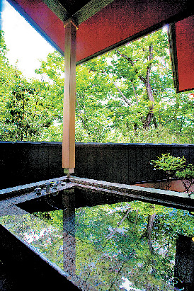 全室に露天風呂と岩盤浴を完備「昔日(オールドデイズ)」