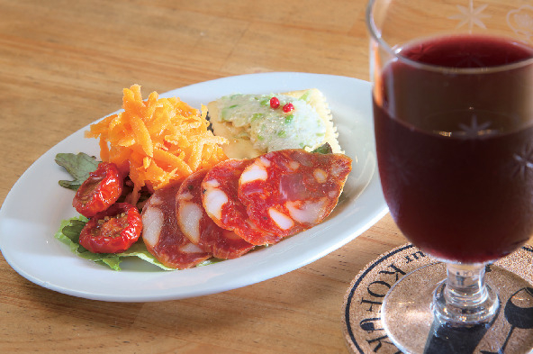 【金沢・竪町&新竪町×グルメ】ちょっと一杯の雰囲気が魅力「パーラー・コフク」