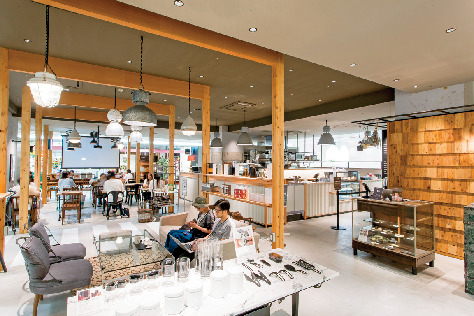 【香林坊&片町×グルメ】金沢散策の途中に自慢のコーヒーを「HUM&Go# Coffee and Stock 香林坊アトリオ店」