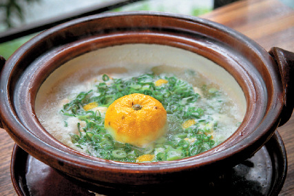 四季折々の景色を眺めながら絶品鍋を堪能「髙瀬川 くりお」